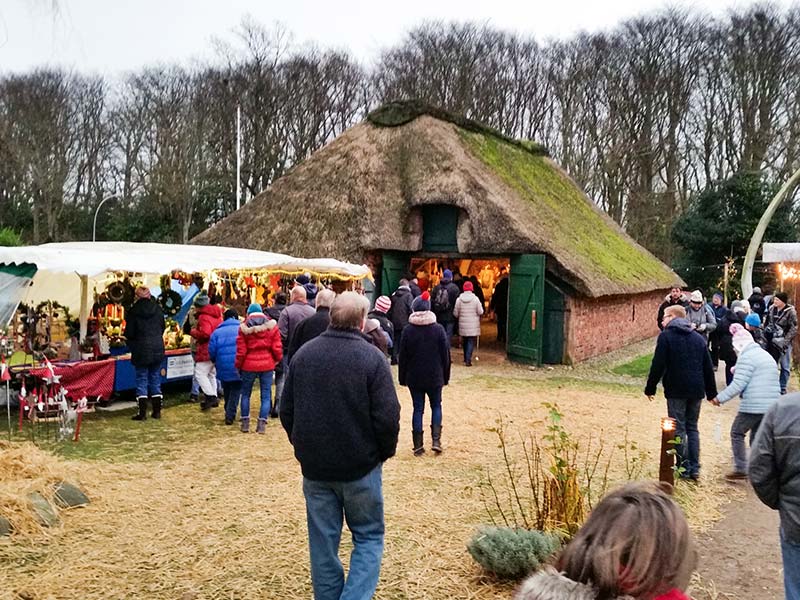 Weihnachtsmarkt am Friesenmuseum